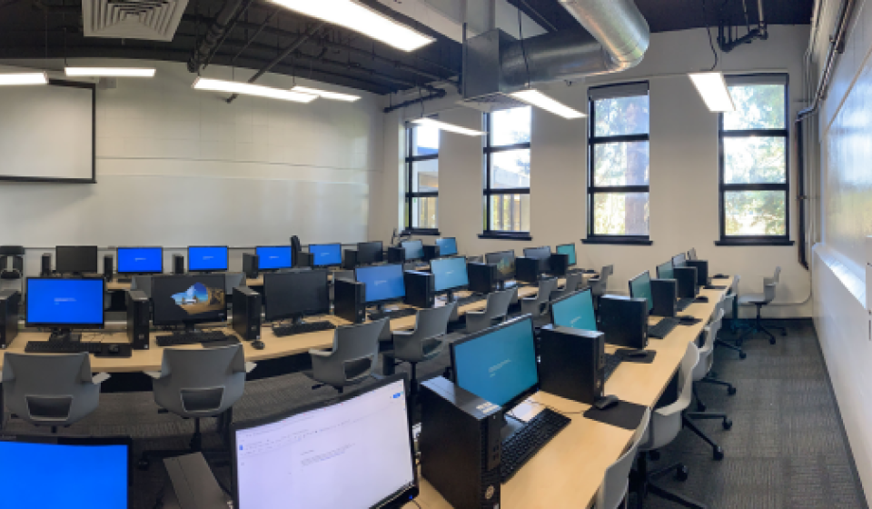 photo of SCI A 364 Computer lab